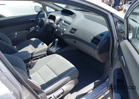 2010 Honda Civic Lx z USA, uszkodzony, nr VIN 19XFA1F54AE031082